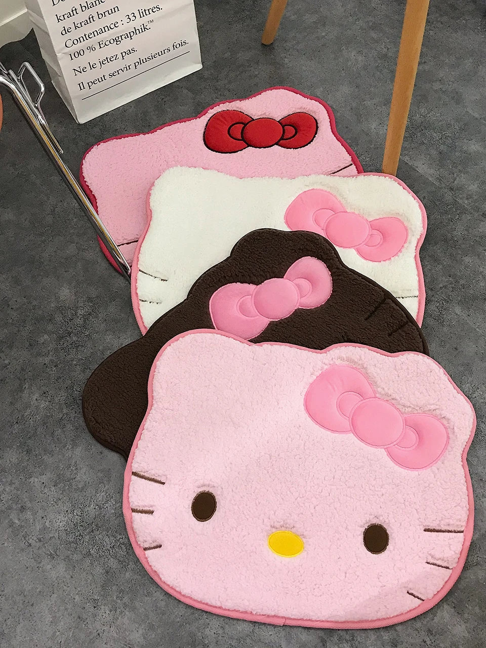 Tapete de Banheiro Antiderrapante Hello Kitty (50x60cm)