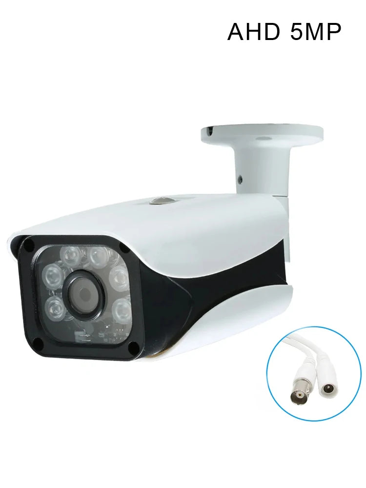 Câmera de Segurança Analógica Externa com Visão Noturna 40m para DVR (4K/1080p)