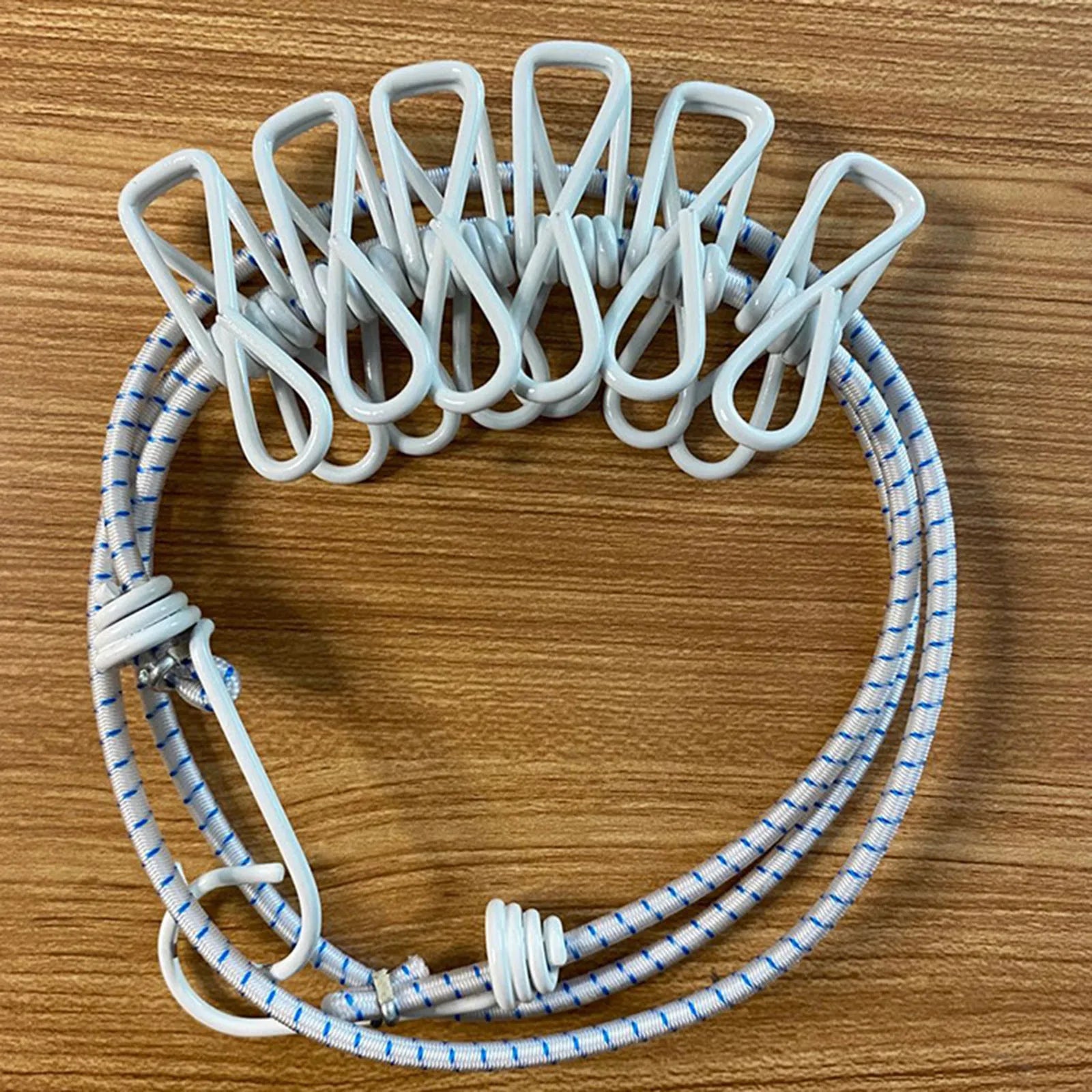 Varal de Viagem Retrátil (1.8m) com 12 Prendedores